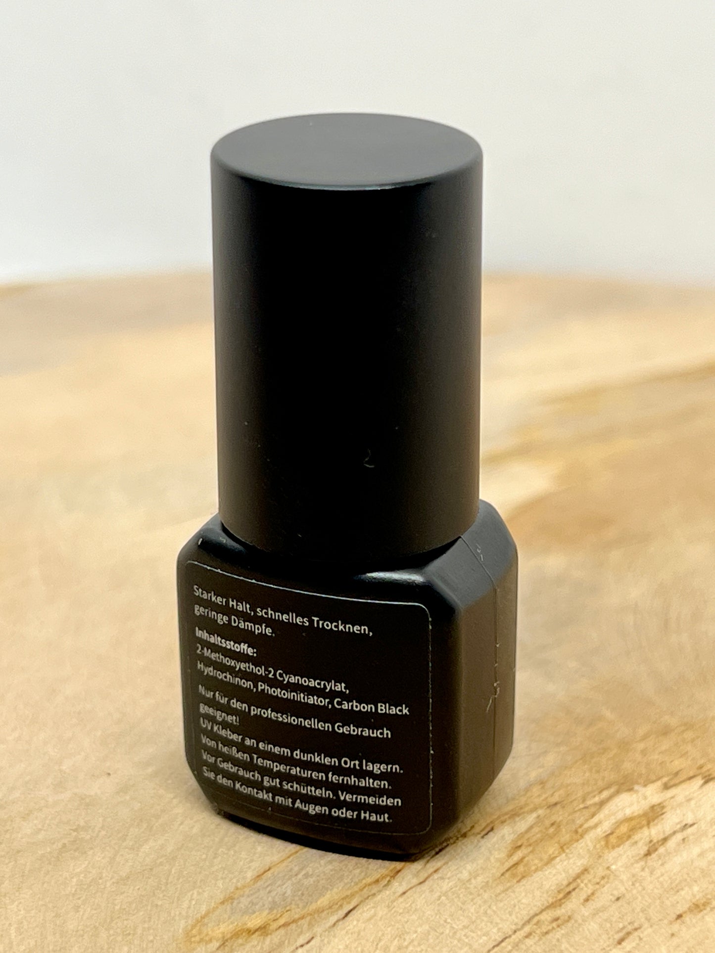 UV Wimpernkleber Black